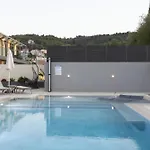 فيلة Infinity Lefkas *