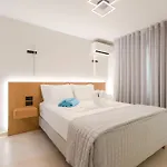 Infinity Lefkas فيلة *